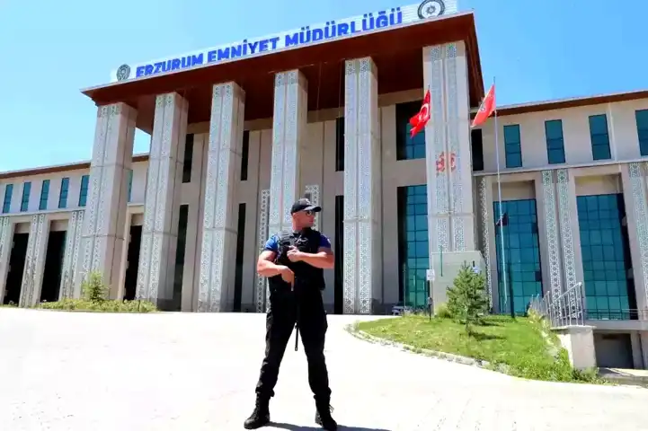 Erzurum'da Sosyal Medya Operasyonu: 339 Kişiye Adli İşlem